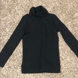 lululemon black turtle neck sweatshirt